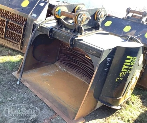 Front of used Remu Padding Bucket